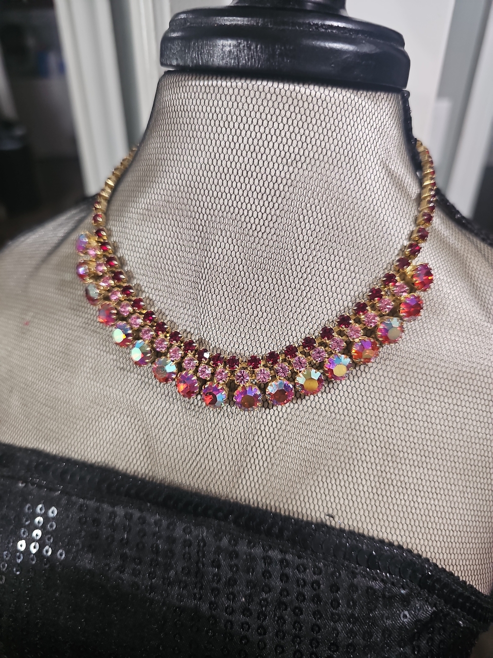 Gold and Fuchsia Crystal Choker Necklace -vintage